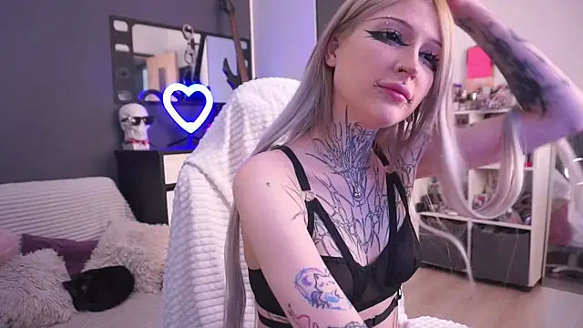 fraulein mooon online show from 3, 6, 2026