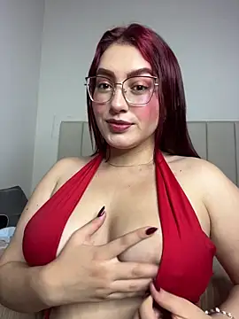 Snapshot of VioletPearson chatting on 14, 7, 2026 VioletPearson online show from 14, 7, 2026