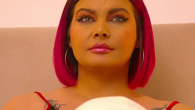 RissaRheys online show from 20, 12, 2024