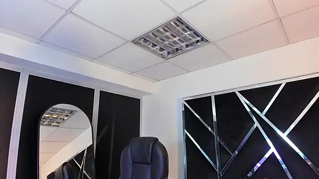 Ivanna18 x online show from 15, 10, 2025