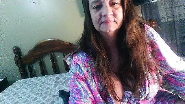 Snapshot of RosieRios chatting on 4, 2, 2025 RosieRios online show from 4, 2, 2025