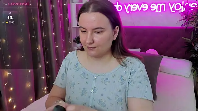 FeralPeach online show from 4, 5, 2026