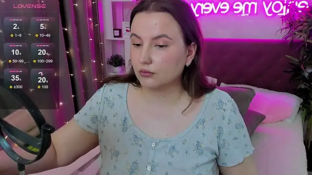 FeralPeach online show from 30, 5, 2026