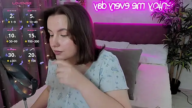 FeralPeach online show from 14, 9, 2025