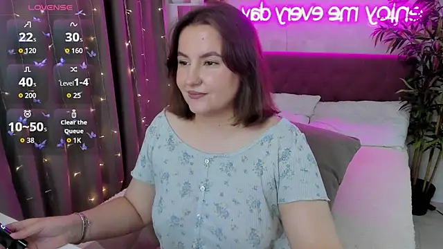 FeralPeach online show from 25, 9, 2025