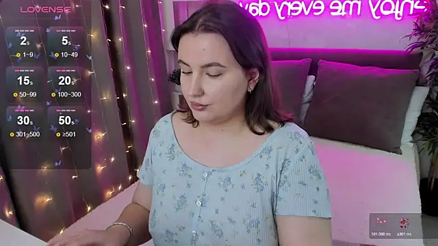 FeralPeach online show from 26, 11, 2025