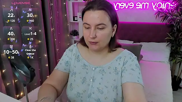 FeralPeach online show from 21, 9, 2025