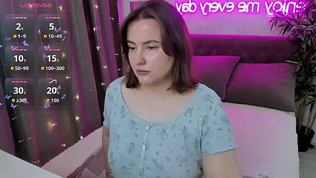 FeralPeach online show from 4, 10, 2025