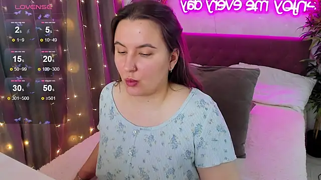 FeralPeach online show from 19, 11, 2025