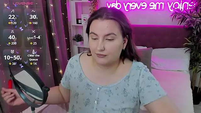 FeralPeach online show from 19, 10, 2025