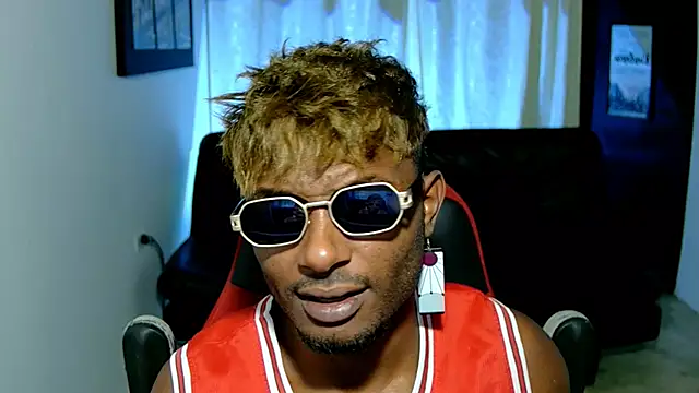 Snapshot of Black_indiian chatting on 27, 11, 2025 Black indiian online show from 27, 11, 2025