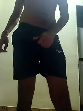 Collegeboywithbigweapan21 online show from 5, 11, 2025