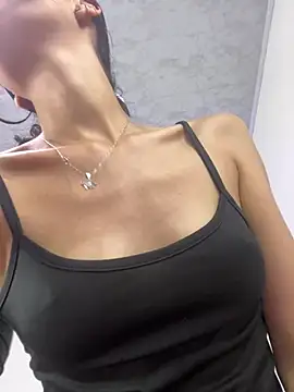Soy Ania Sweet online show from 12, 5, 2026