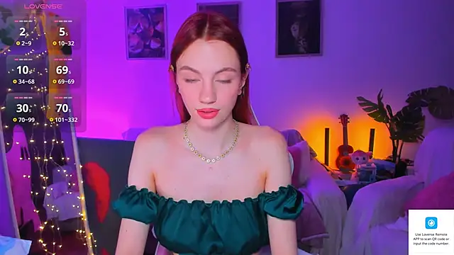 Alyssa Smitt online show from 10, 9, 2025