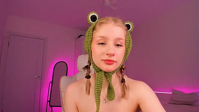 Eva Davi online show from 27, 2, 2025