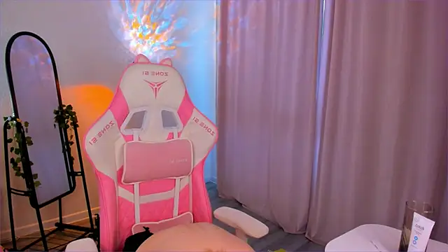 Eva Davi online show from 27, 3, 2026