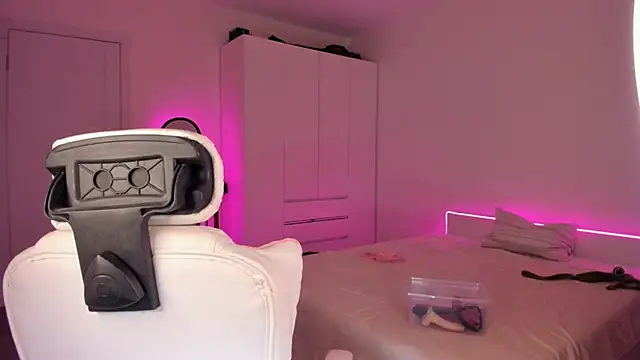 Eva Davi online show from 27, 2, 2025