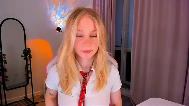 Eva Davi online show from 28, 3, 2026