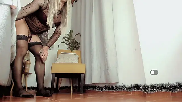 stefany sexy  online show from 8, 3, 2026