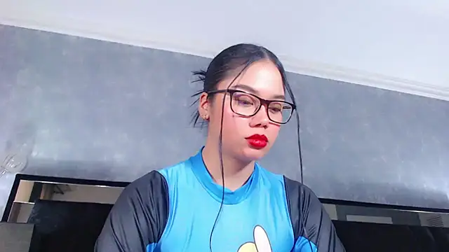 Snapshot of JasmineMoore chatting on 19, 2, 2025 JasmineMoore online show from 19, 2, 2025