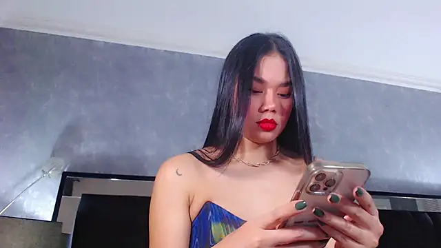 Snapshot of JasmineMoore chatting on 8, 3, 2025 JasmineMoore online show from 8, 3, 2025