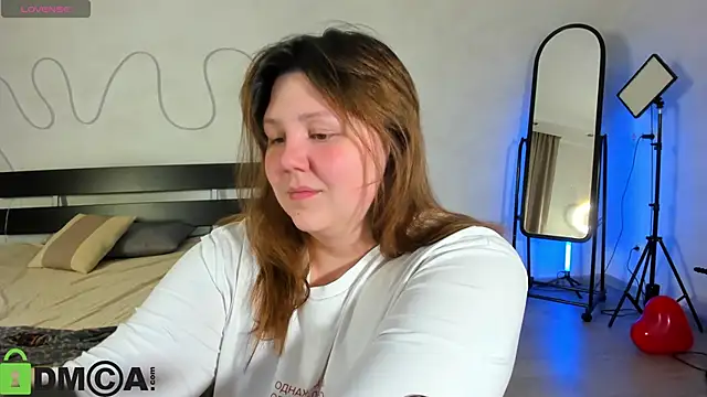 Snapshot of Ruth_Oliver chatting on 8, 2, 2026 Ruth Oliver online show from 8, 2, 2026