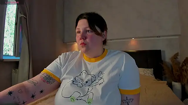 Snapshot of Ruth_Oliver chatting on 10, 6, 2026 Ruth Oliver online show from 10, 6, 2026