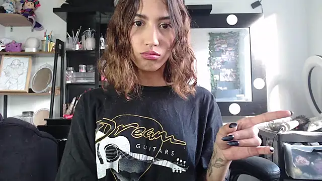 MissKorah online show from 26, 1, 2025