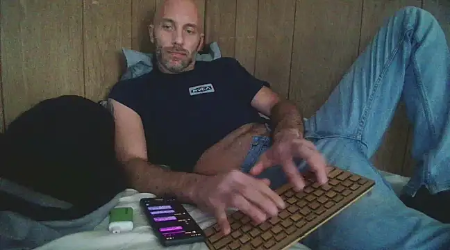 Disdikisgr8x5 online show from 10, 1, 2025