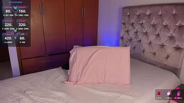 AlannaLove   online show from 9, 9, 2025