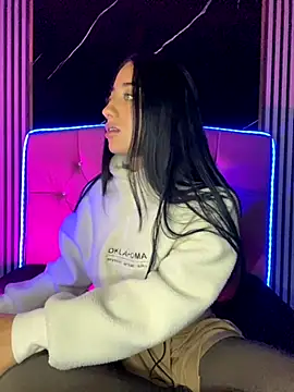 Ady 18 online show from 8, 10, 2025