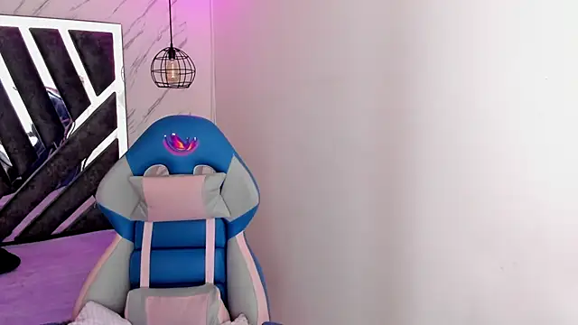 Snapshot of Queen_perla_ chatting on 29, 10, 2025 Queen perla online show from 29, 10, 2025