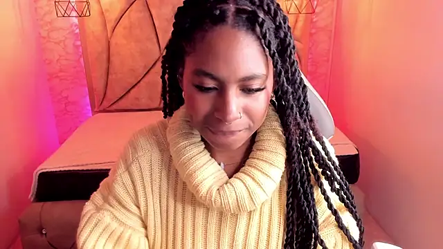 Snapshot of Queen_perla_ chatting on 7, 3, 2025 Queen perla online show from 7, 3, 2025