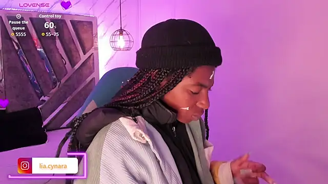 Snapshot of Queen_perla_ chatting on 16, 9, 2025 Queen perla online show from 16, 9, 2025