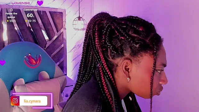 Snapshot of Queen_perla_ chatting on 20, 9, 2025 Queen perla online show from 20, 9, 2025