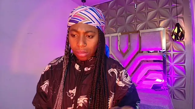 Queen perla  online show from 20, 2, 2026