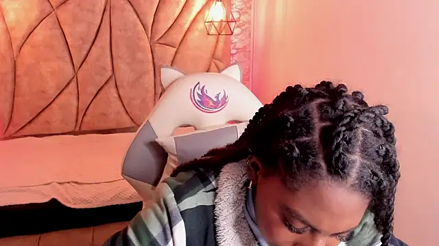 Snapshot of Queen_perla_ chatting on 12, 3, 2025 Queen perla online show from 12, 3, 2025