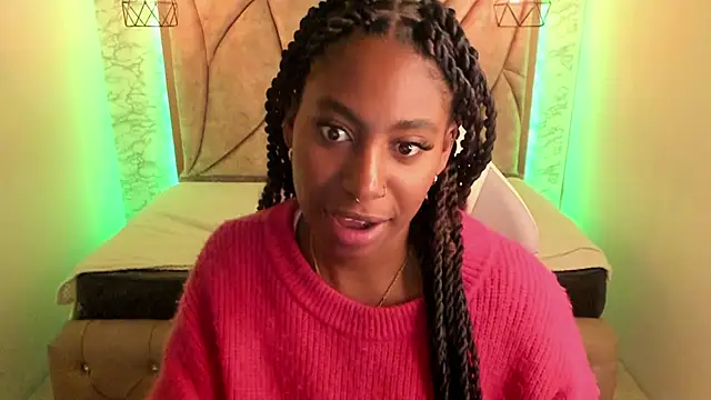 Snapshot of Queen_perla_ chatting on 28, 2, 2025 Queen perla online show from 28, 2, 2025