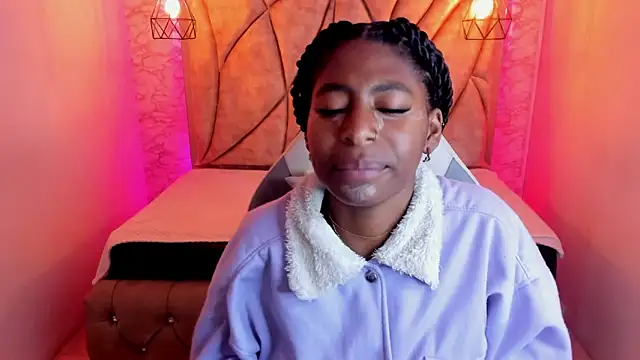 Snapshot of Queen_perla_ chatting on 4, 3, 2025 Queen perla online show from 4, 3, 2025