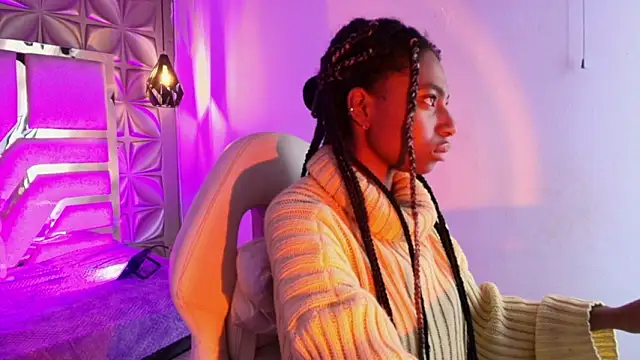 Queen perla  online show from 4, 3, 2026