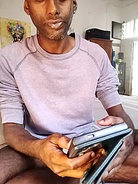 Snapshot of KeptupInosine chatting on 7, 11, 2025 KeptupInosine online show from 7, 11, 2025