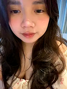 Hotellinh12 online show from 14, 11, 2025