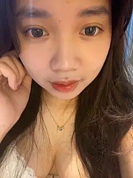 Hotellinh12 online show from 4, 10, 2025