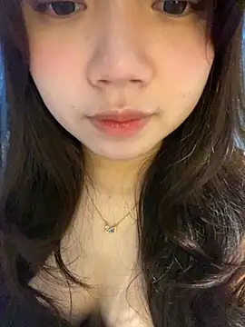 Hotellinh12 online show from 3, 10, 2025