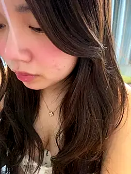 Hotellinh12 online show from 17, 12, 2025