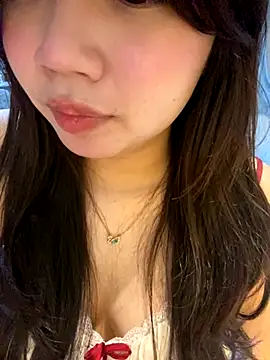 Hotellinh12 online show from 18, 10, 2025