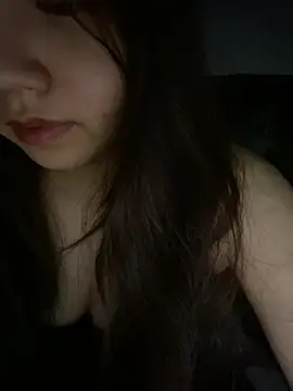 Hotellinh12 online show from 17, 3, 2025