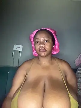 Chubbykarisma27 online show from 28, 9, 2025