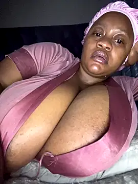 Chubbykarisma27 online show from 13, 12, 2025