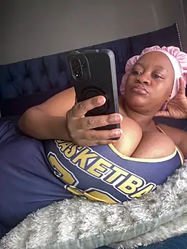 Chubbykarisma27 online show from 10, 2, 2026